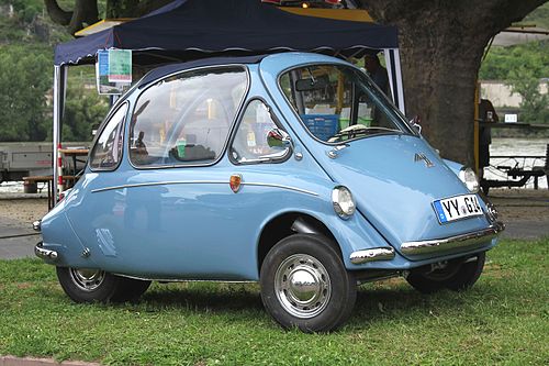 Heinkel_Kabine,_Bj._1957_(2016-07-02_Sp).JPG