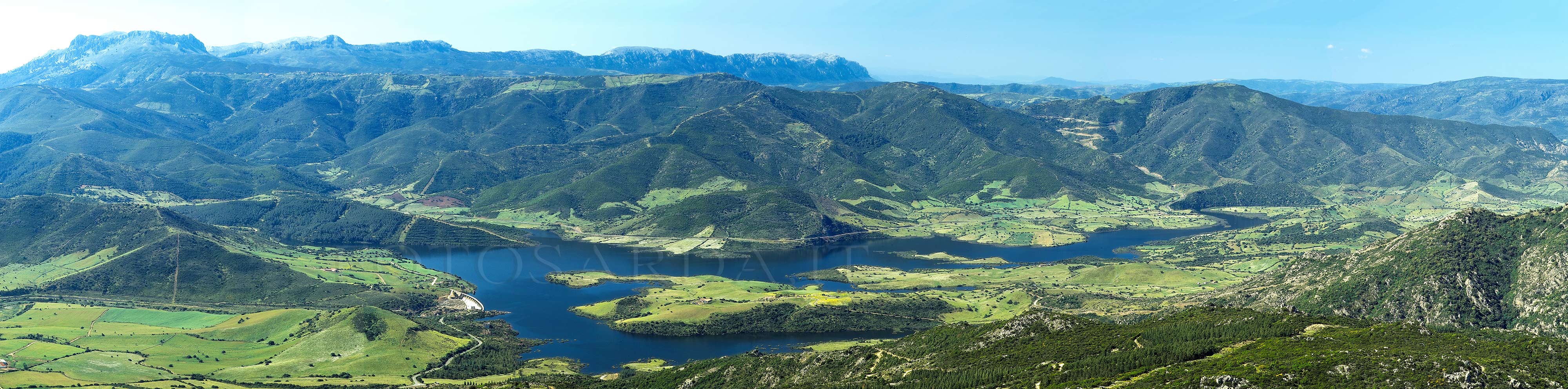 Panorama Lago di Torpé & Mont'Albo.jpg