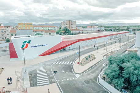 Neuer Bahnhof Olbia-Terranova.jpg